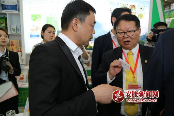 �_(t��i)�̅ǹ��Ռ����wħ��ؓ(f��)؟(z��)���������f���Լ�����Ƭ   ���� �z_meitu_22.jpg