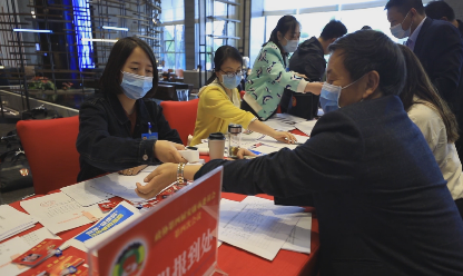 �����M(j��n)�롰�ɕ����r(sh��)�g