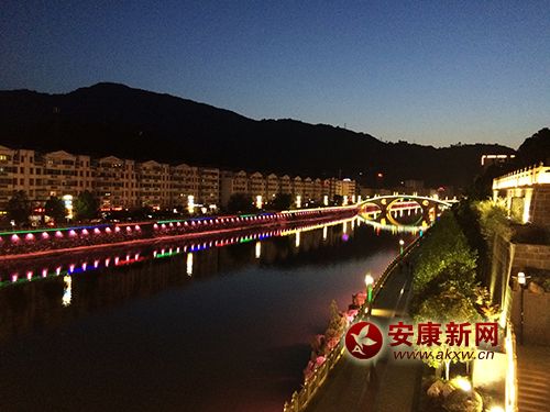 ����С��