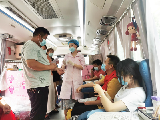 旬陽縣蜀河鎮(zhèn)組織開展夏季愛心獻(xiàn)血活動(dòng)