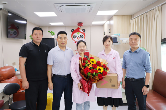 安康市中心血站開展“5·12”國(guó)際護(hù)士節(jié)慰問活動(dòng)